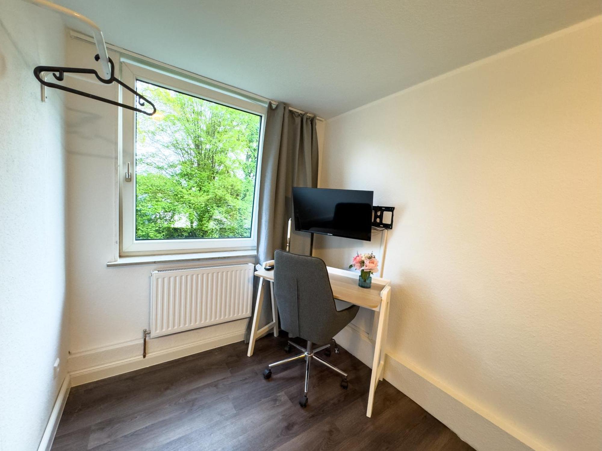 Apartment Messeapartment Fuer 4 Gaeste Mit Kostenlosen Parkplaetzen